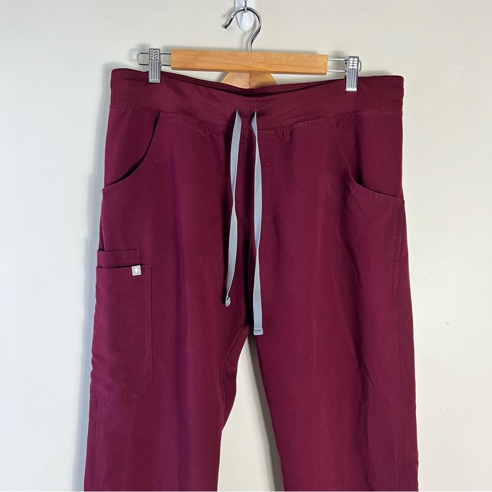 FIGS Kade Cargo Scrub Pants Women Anti-Wrinkle Medical Burgundy Size Large Tall - Picture 9 of 16